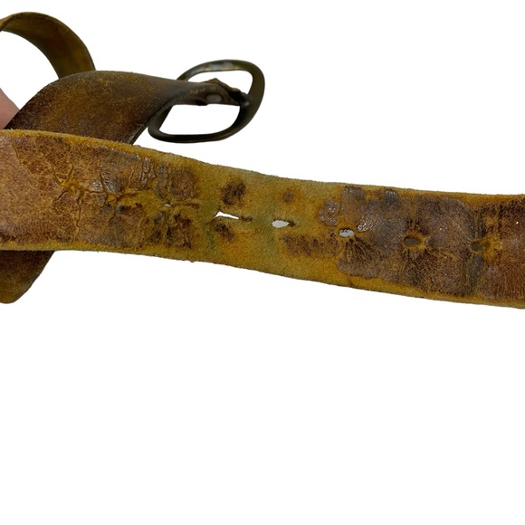 Rare Vintage Levis Stamped Logo Leather Thrashed Tattered Heavy Patina 1970s HTF - Picture 10 of 16